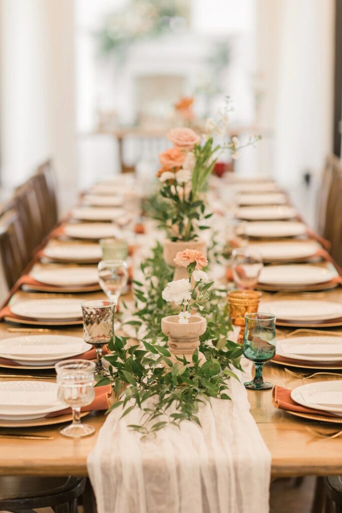 event table settings minimalist